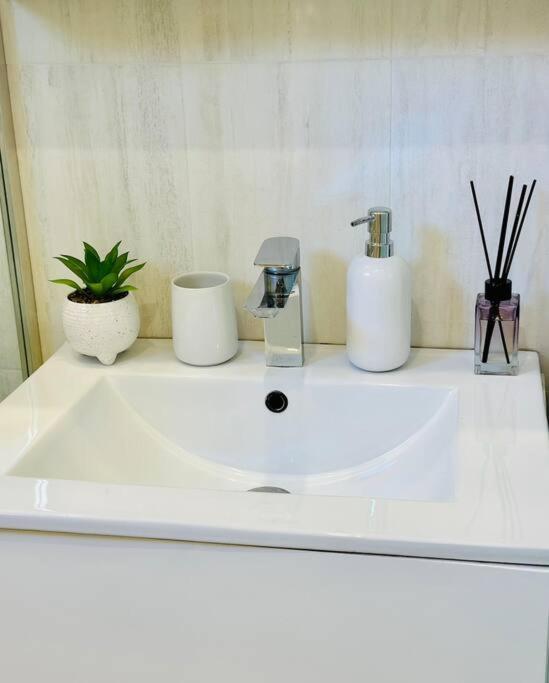 Cozy 1Br Apartment•Central•Quiet 부쿠레슈티 외부 사진